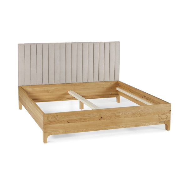 postelja unikat tapecirana